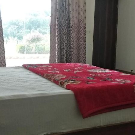 Hotel Radha Rani Mahal Khajurāho Exterior foto